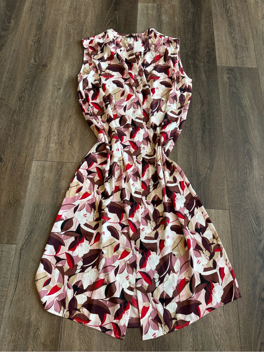 Ann Taylor Factory Leaf-Print Dress in Burgundy & Cream Women’s size Large - Picture 2 of 10